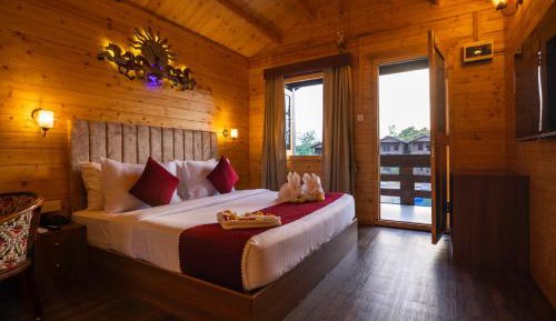 King Room with Pool View