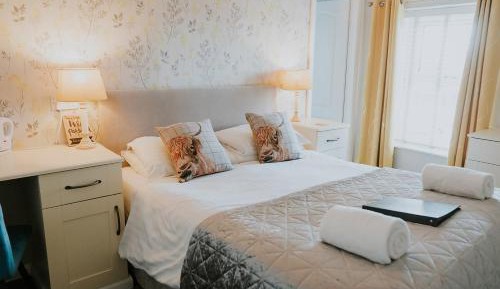 Deluxe Double Room with Shower