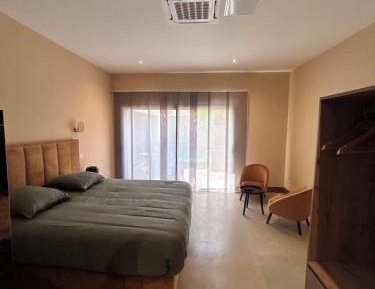 King Room with Spa Bath