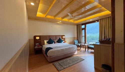 Double Room with Mountain View