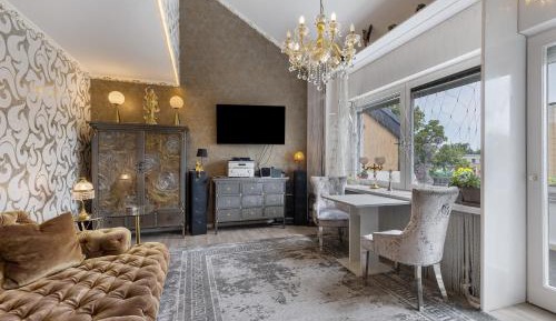 Superior One-Bedroom Apartment with Balcony