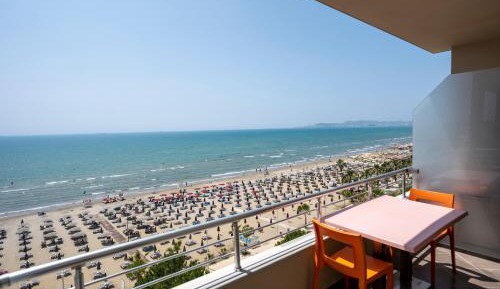 Triple Room with Sea View