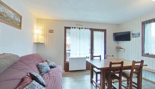 Apartment (4 Adults)