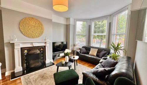 Three-Bedroom Premium Apartment