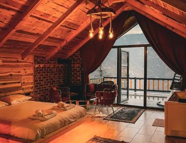 Quadruple Room with Mountain View