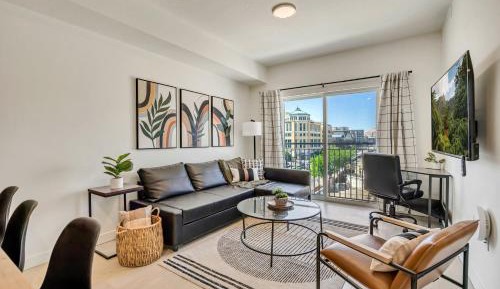 Superior One-Bedroom Apartment