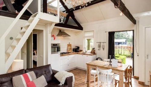 One-Bedroom Holiday Home