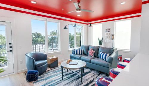 Deluxe Rangers Theme King Suite