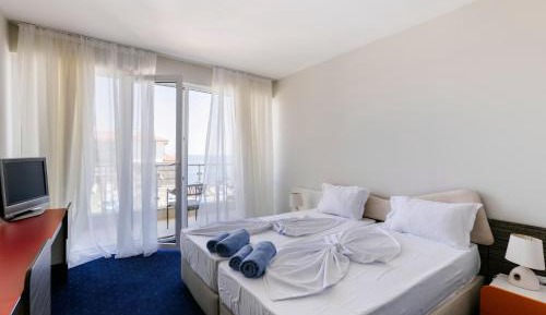 Twin Room with Sea View