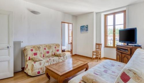 Two-Bedroom Holiday Home