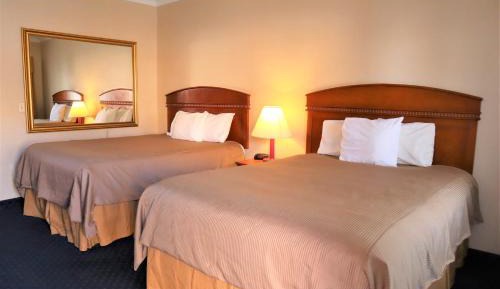 Queen Room with Two Queen Beds - Non-Smoking