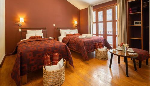 Twin Room with Bath