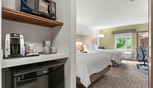 Standard Room with Two Queen Beds