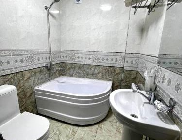Twin Room with Private Bathroom