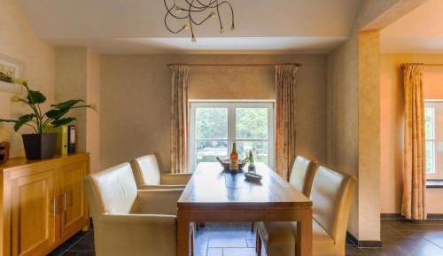 One-Bedroom Holiday Home