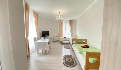 6-Bed Mixed Dormitory Room