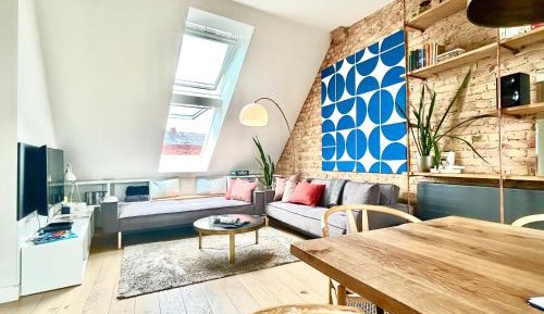 Three-Bedroom Apartment - High Floor