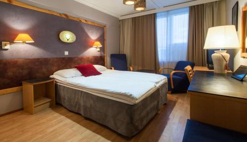 Standard Queen Room
