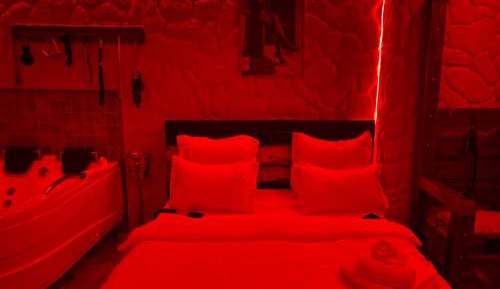 King Room with Spa Bath
