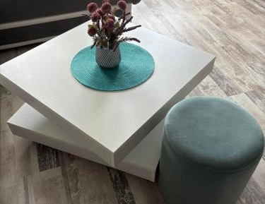 One-Bedroom Apartment with Lake View