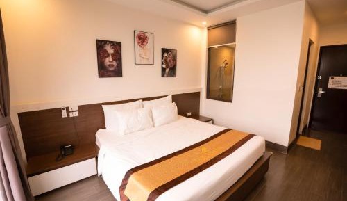 Superior King Room