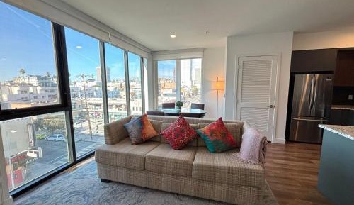 One-Bedroom Deluxe Apartment