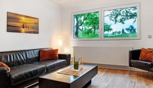 Superior One-Bedroom Apartment