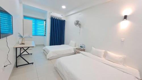 Family Room with Balcony