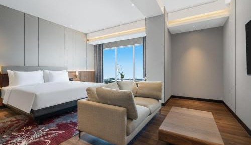 Executive King Room with City View