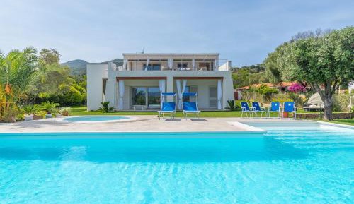 Four-Bedroom Apartment