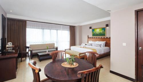Deluxe Suite