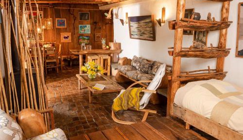 Bungalow (6 Adults)