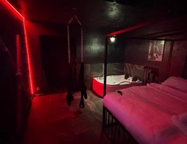 King Room with Spa Bath