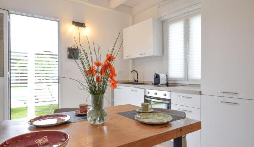 One-Bedroom Holiday Home