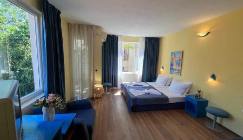 Quadruple Room with Terrace