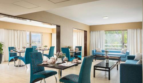 CLUB, Club lounge access, Suite, 1 King