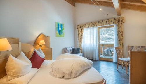 Superior Double Room with Balcony