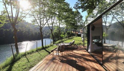 King Room with Lake View