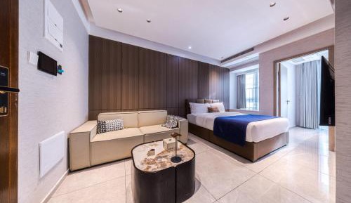 Deluxe Double or Twin Room with Balcony