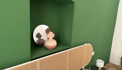 One-Bedroom Deluxe Apartment