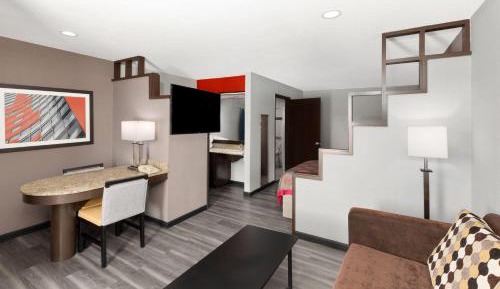 Double Room with Two Double Beds and Roll-In Shower - Mobility/Hearing Accessible