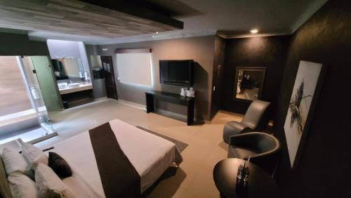 Superior Suite