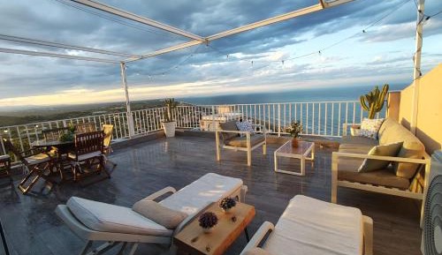Two-Bedroom Apartment with Terrace and Sea View