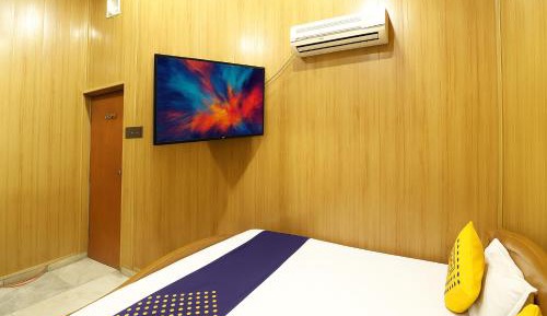 Single Room with Private External Bathroom