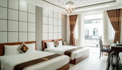 Deluxe Family Room
