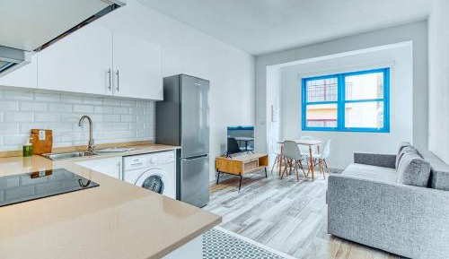 One-Bedroom Apartment with Balcony