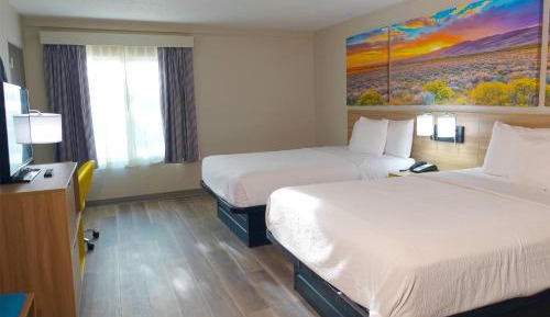 Queen Room with Two Queen Beds - Non-Smoking