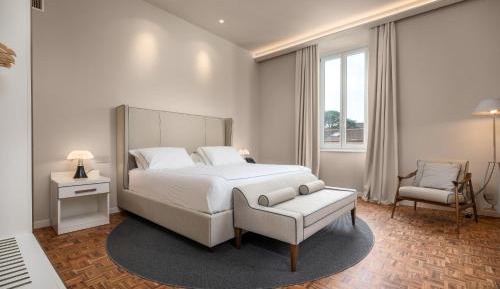 Signature Suite