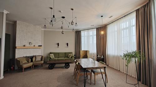 Suite with Lake View