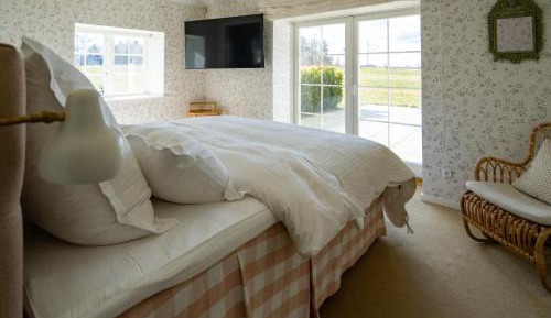 Deluxe Double Room with Balcony and Sea View